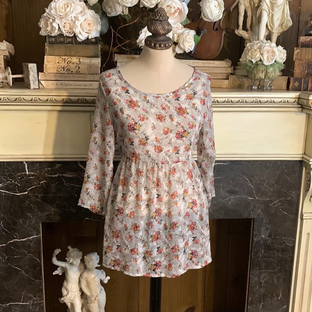 American Eagle outfitters semi sheer floral baby doll top